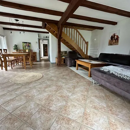 Apartman Entspannen Auf Dem Kleinen Ponyhof Schweskau